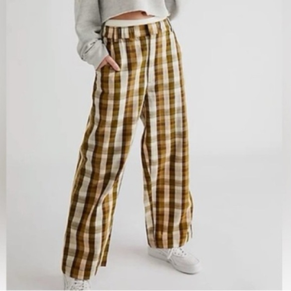 NWT Free People Love Buzz Elastic Waist Straight Leg Pants